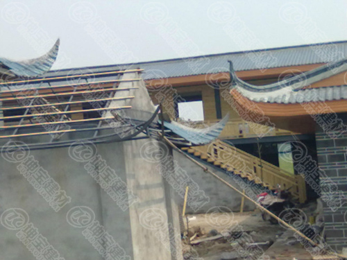 合成樹脂瓦可以彎折造型嗎？