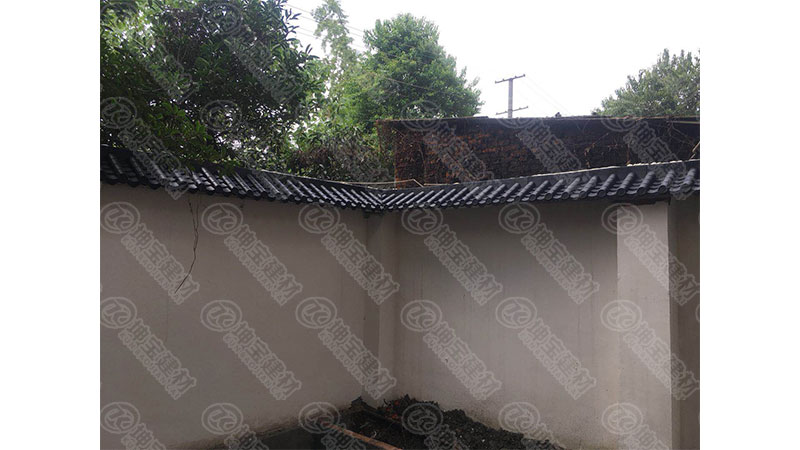 雙流賈老板采購樹脂瓦廠家的圍墻【塑料一體仿古屋檐瓦】案例