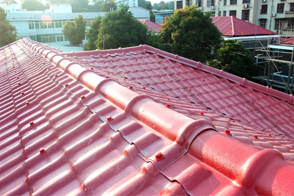 合成樹脂瓦誤區:越重越好？越厚越好？永久不褪色？