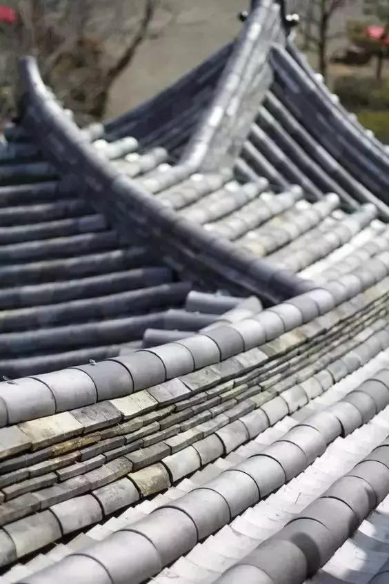 青瓦灰墻，高瓴飛檐，處處消磨時光