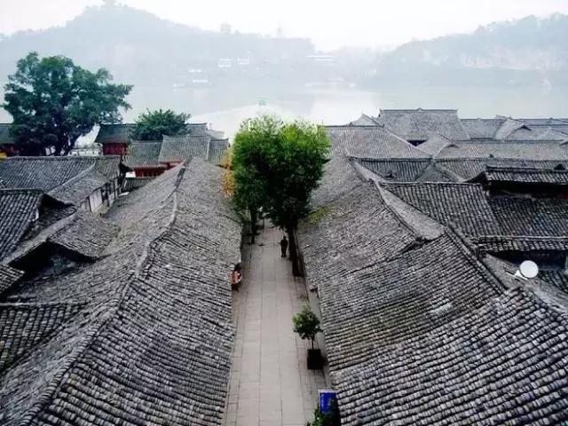 青瓦灰墻，高瓴飛檐，處處消磨時光