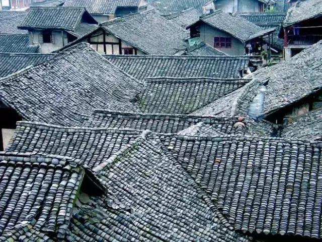 青瓦灰墻，高瓴飛檐，處處消磨時光