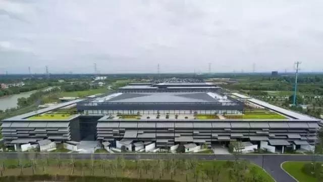 青瓦灰墻，高瓴飛檐，處處消磨時光